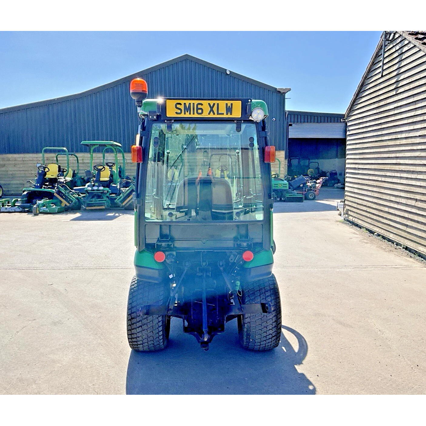 2016 JOHN DEERE 1026R