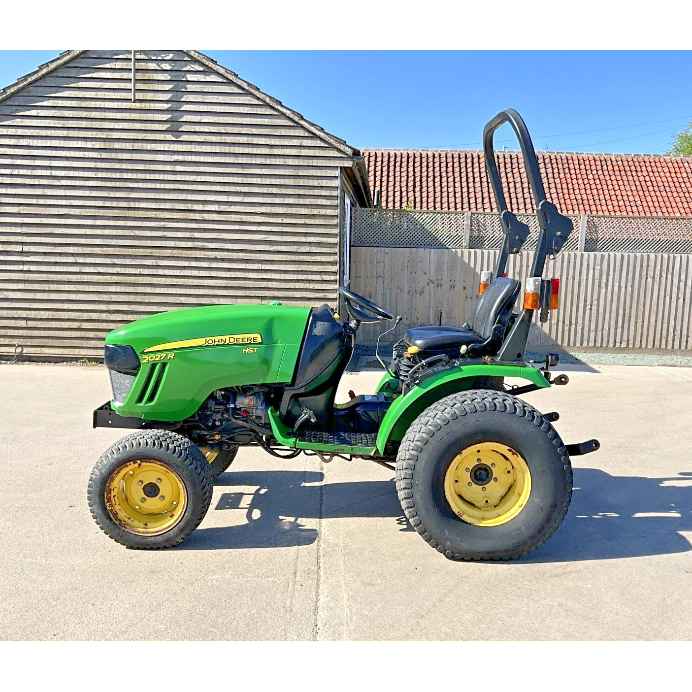 2016 JOHN DEERE 2027R