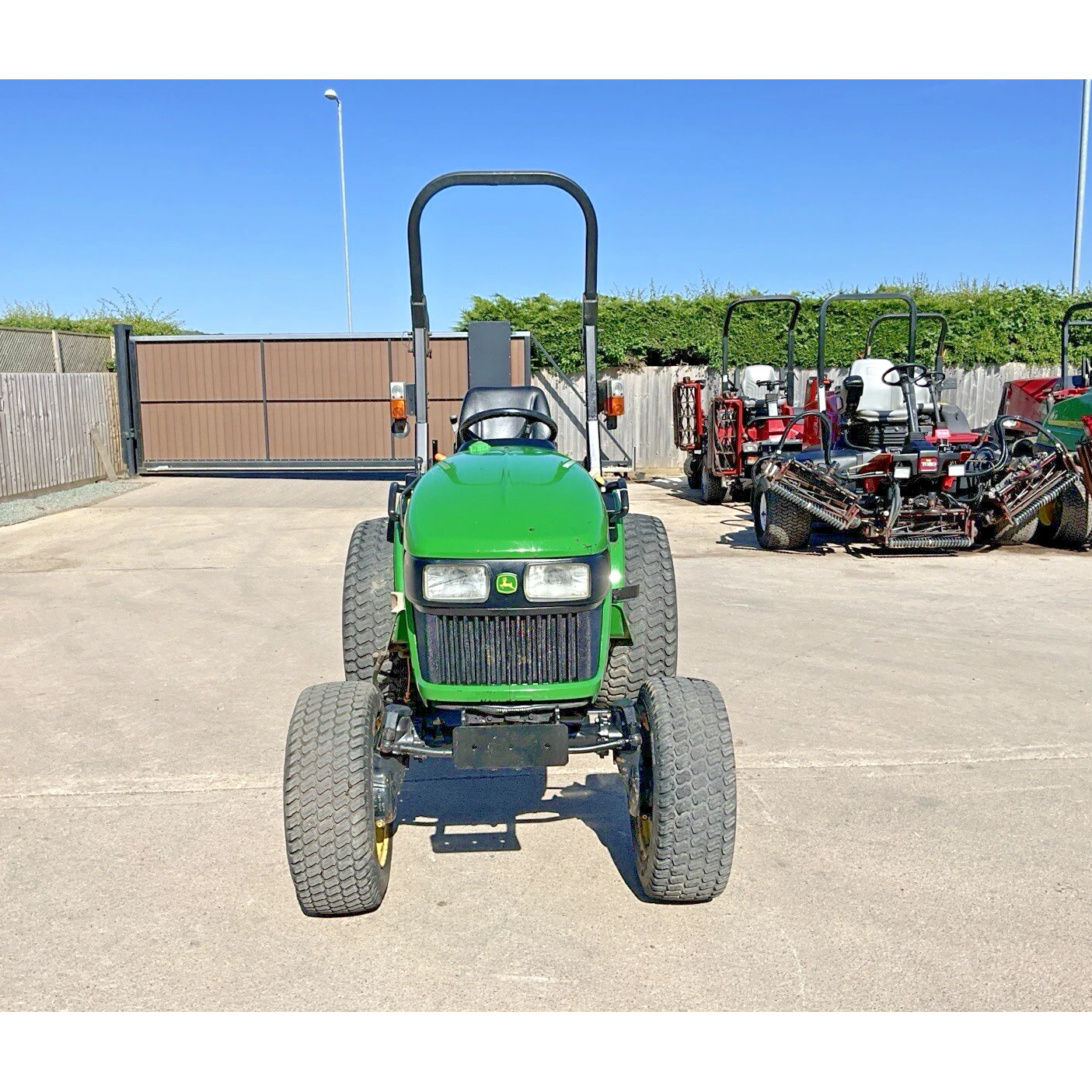 2016 JOHN DEERE 2027R