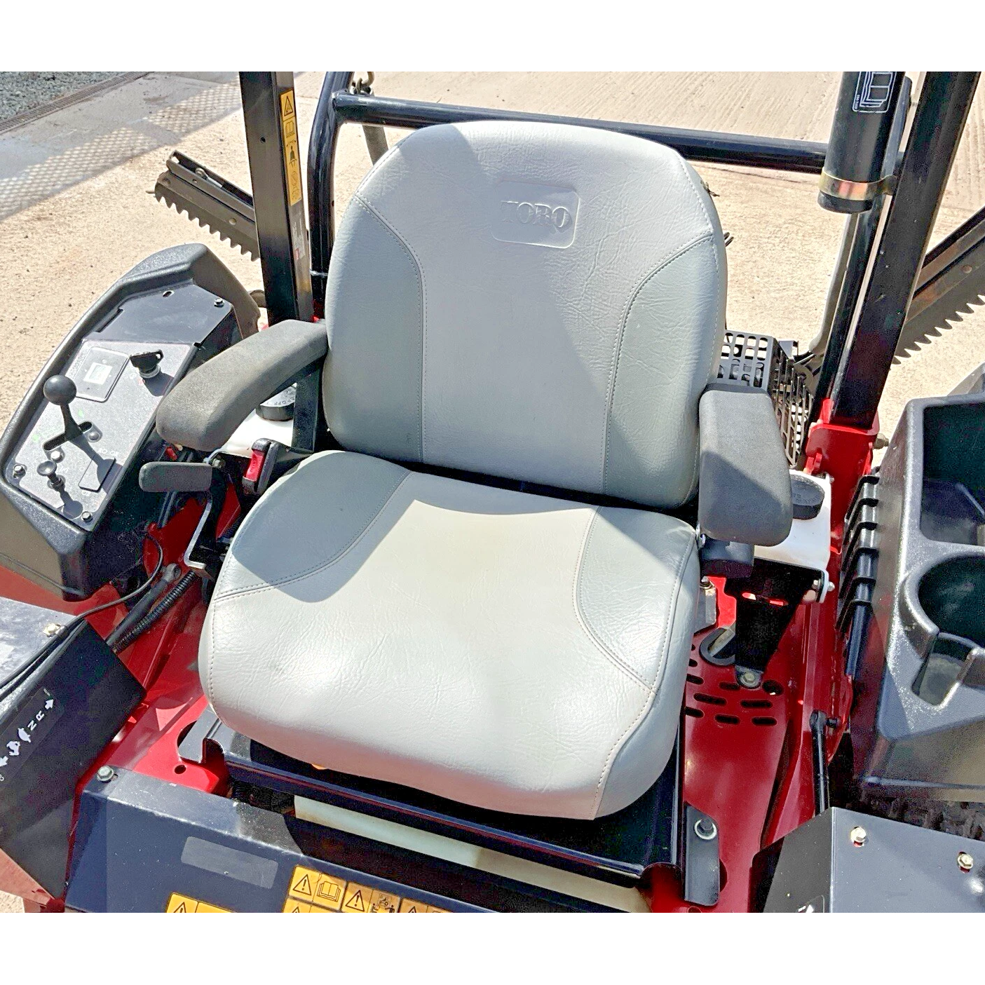 2016 TORO SANDPRO 2040Z