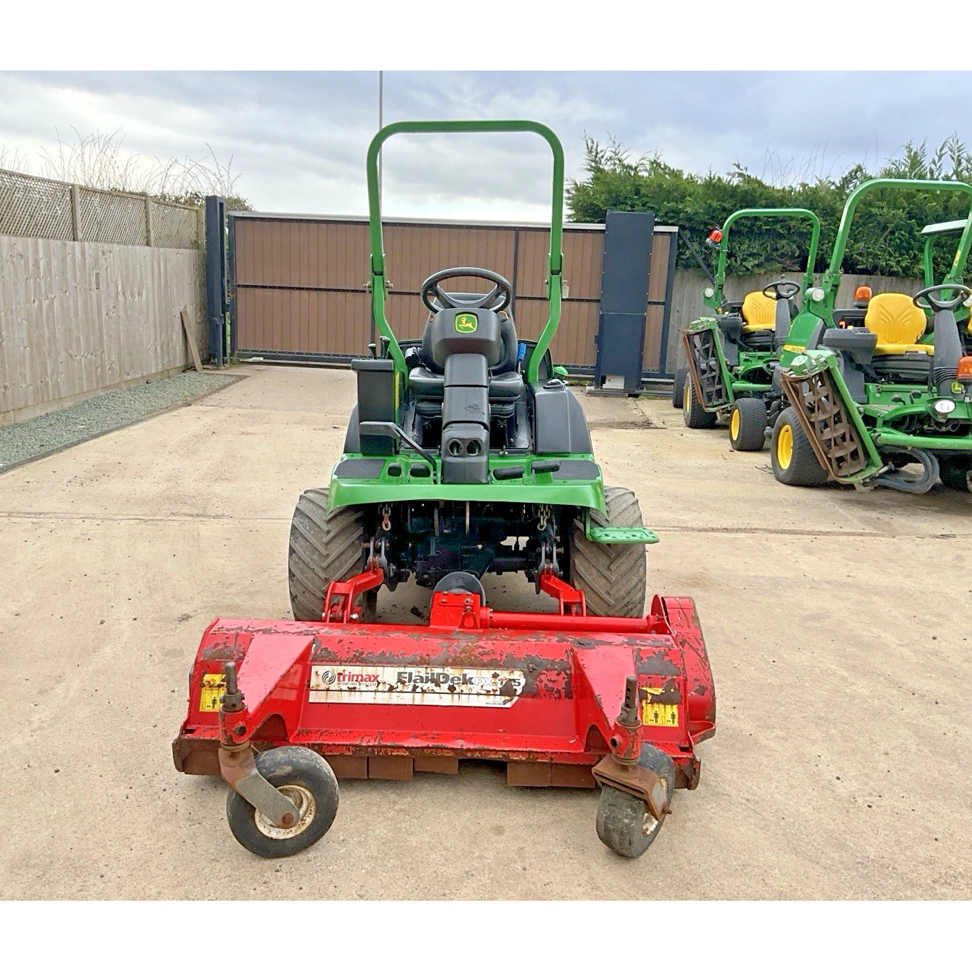 2017 JOHN DEERE 1580 OUTFRONT WITH TRIMAX FLAIL