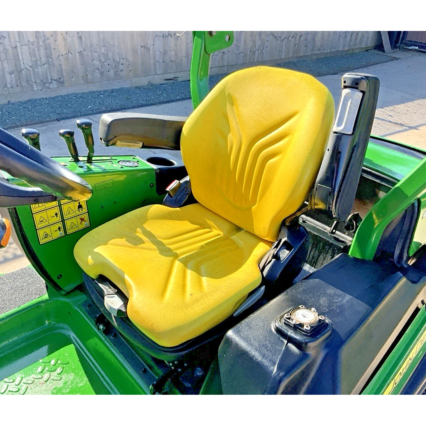 2017 JOHN DEERE 1580