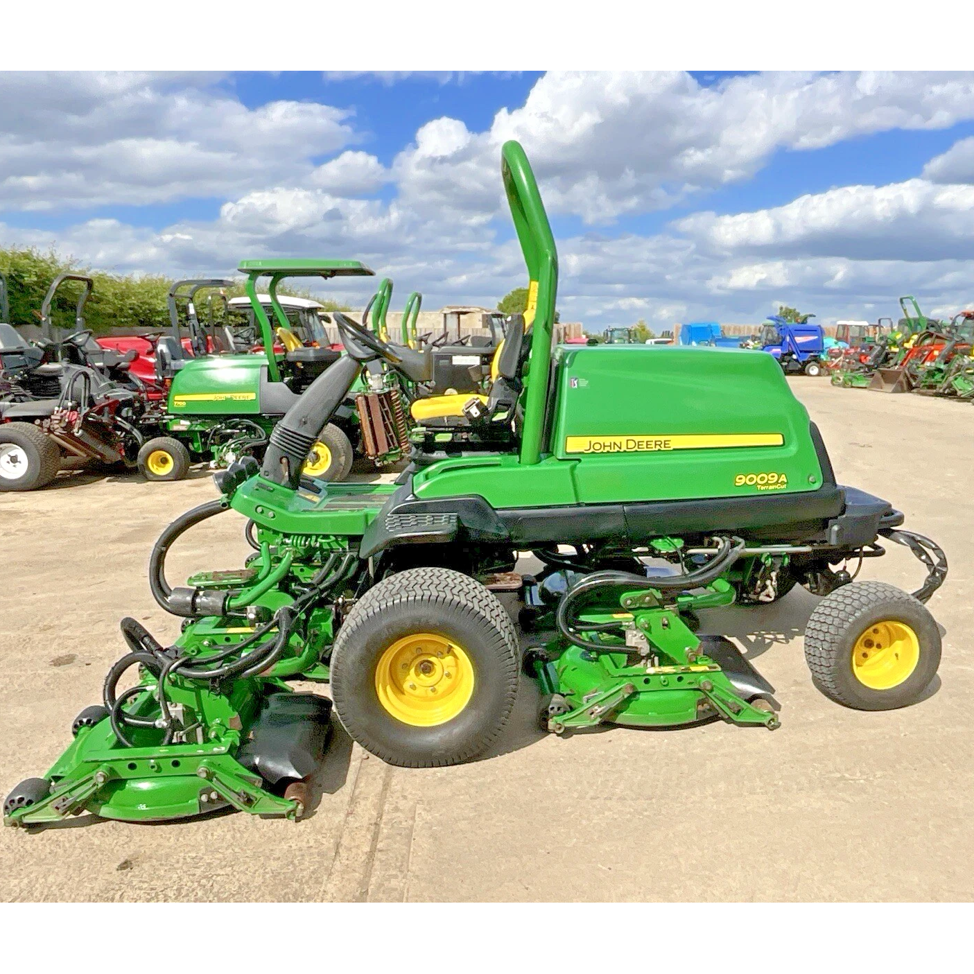 2017 JOHN DEERE 9009A