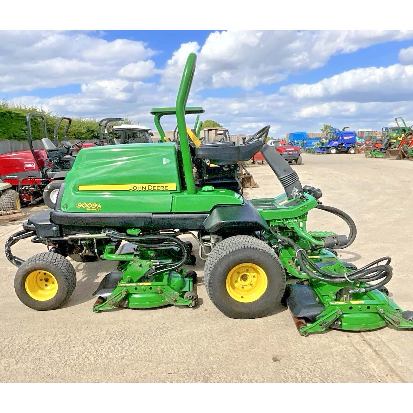 2017 JOHN DEERE 9009A