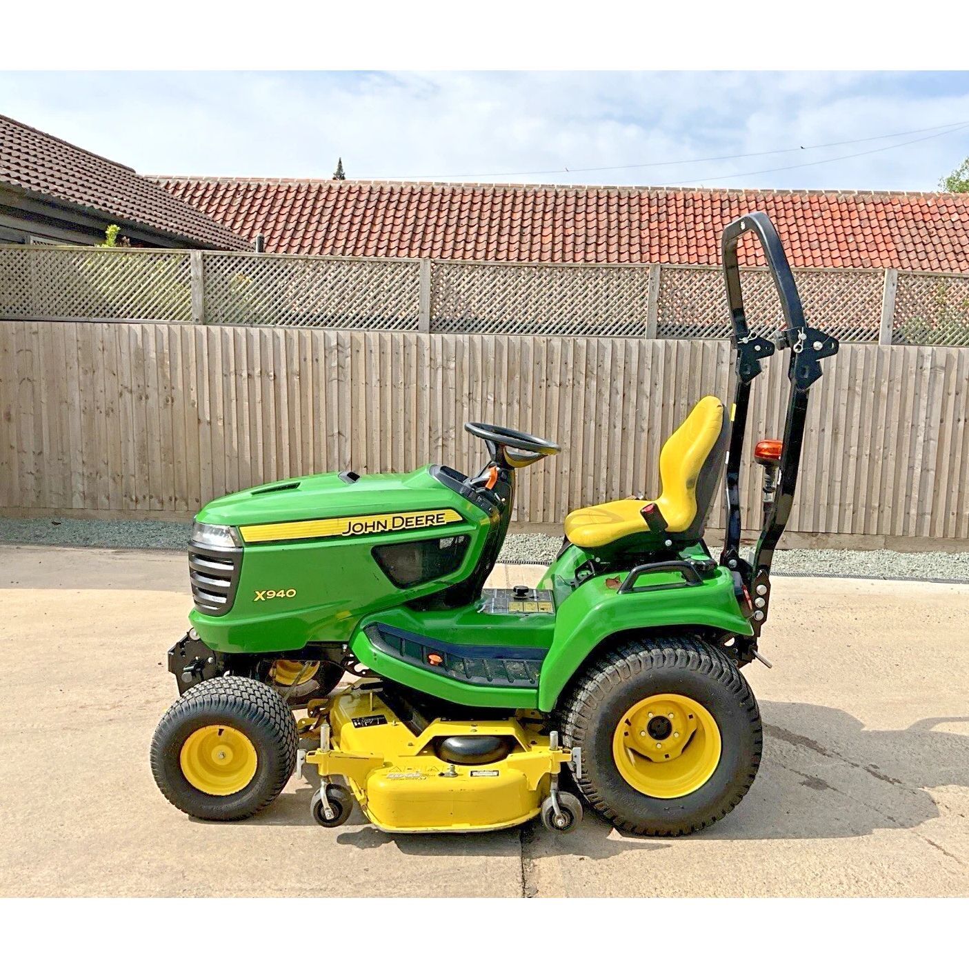 2017 JOHN DEERE X940