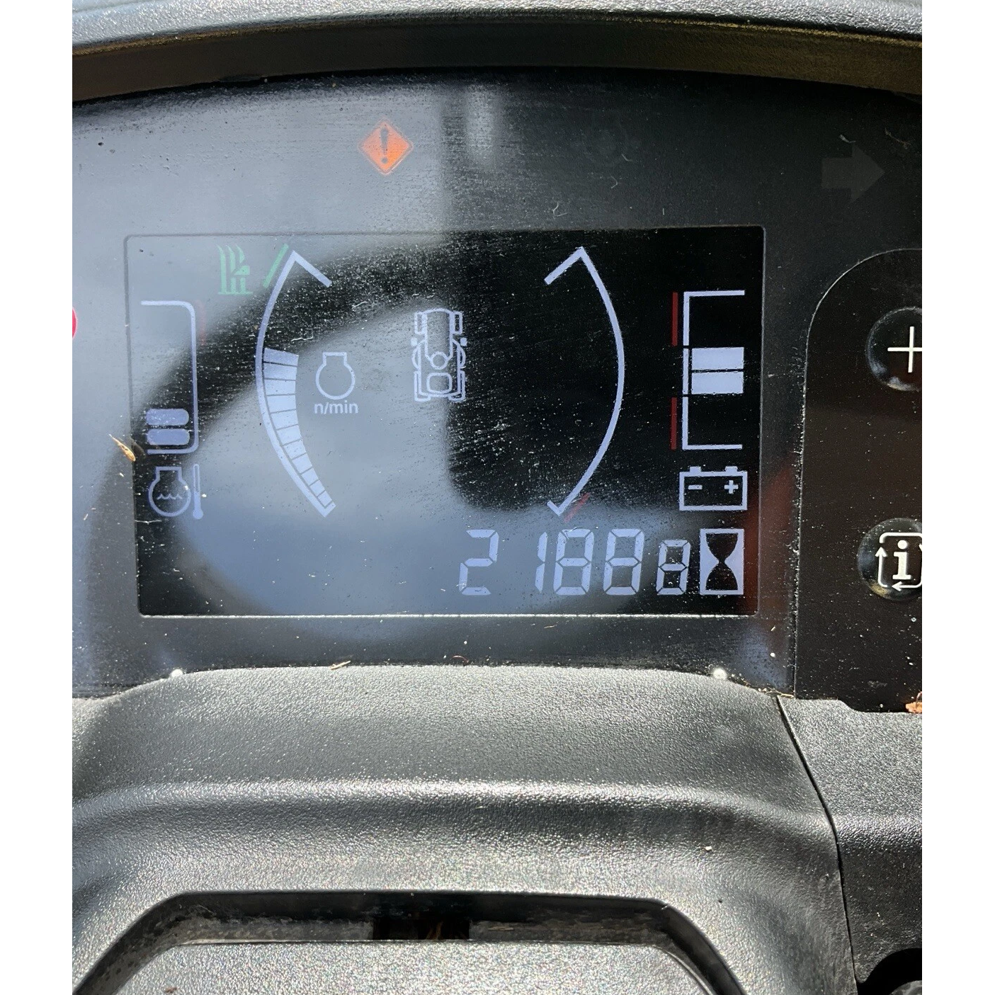2017 JOHN DEERE X940