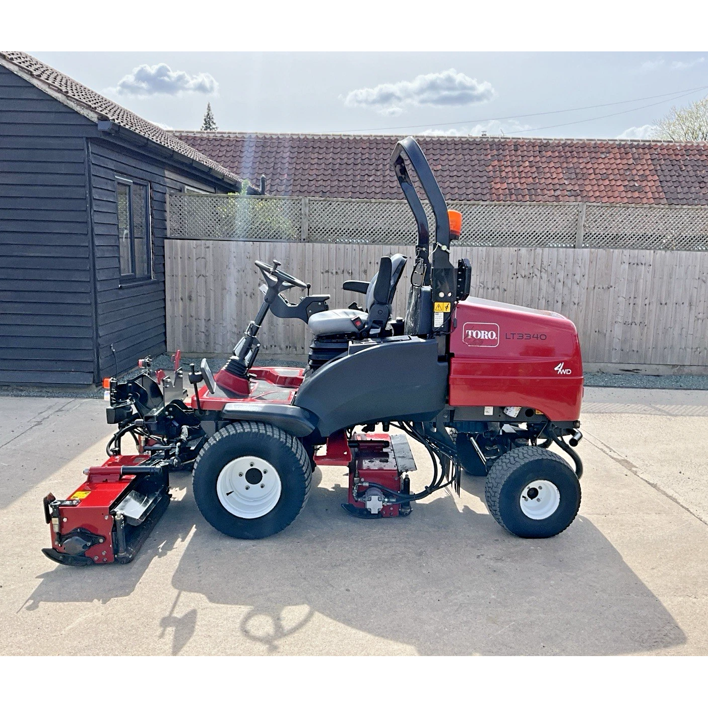 2017 TORO LT3340