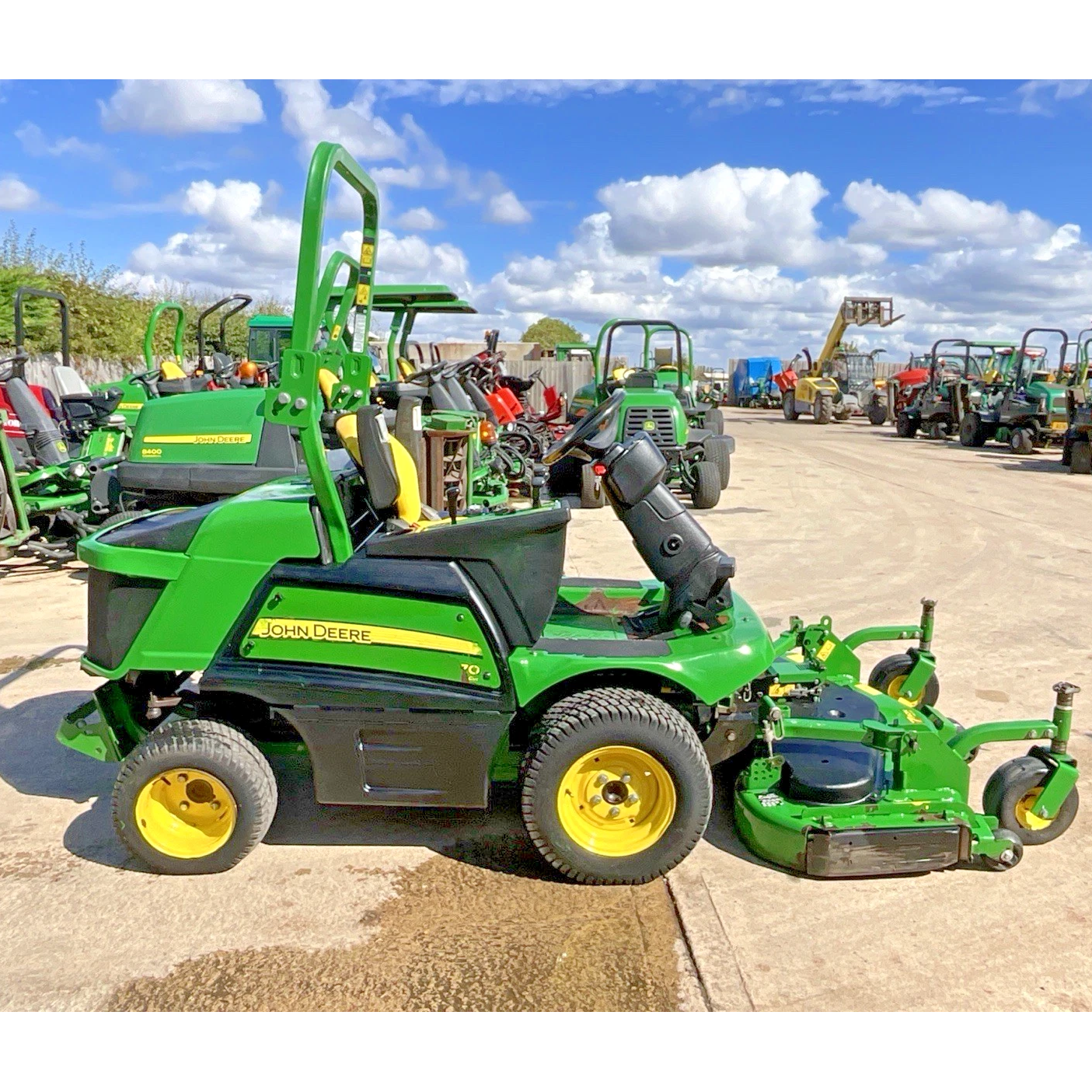 2018 JOHN DEERE 1570
