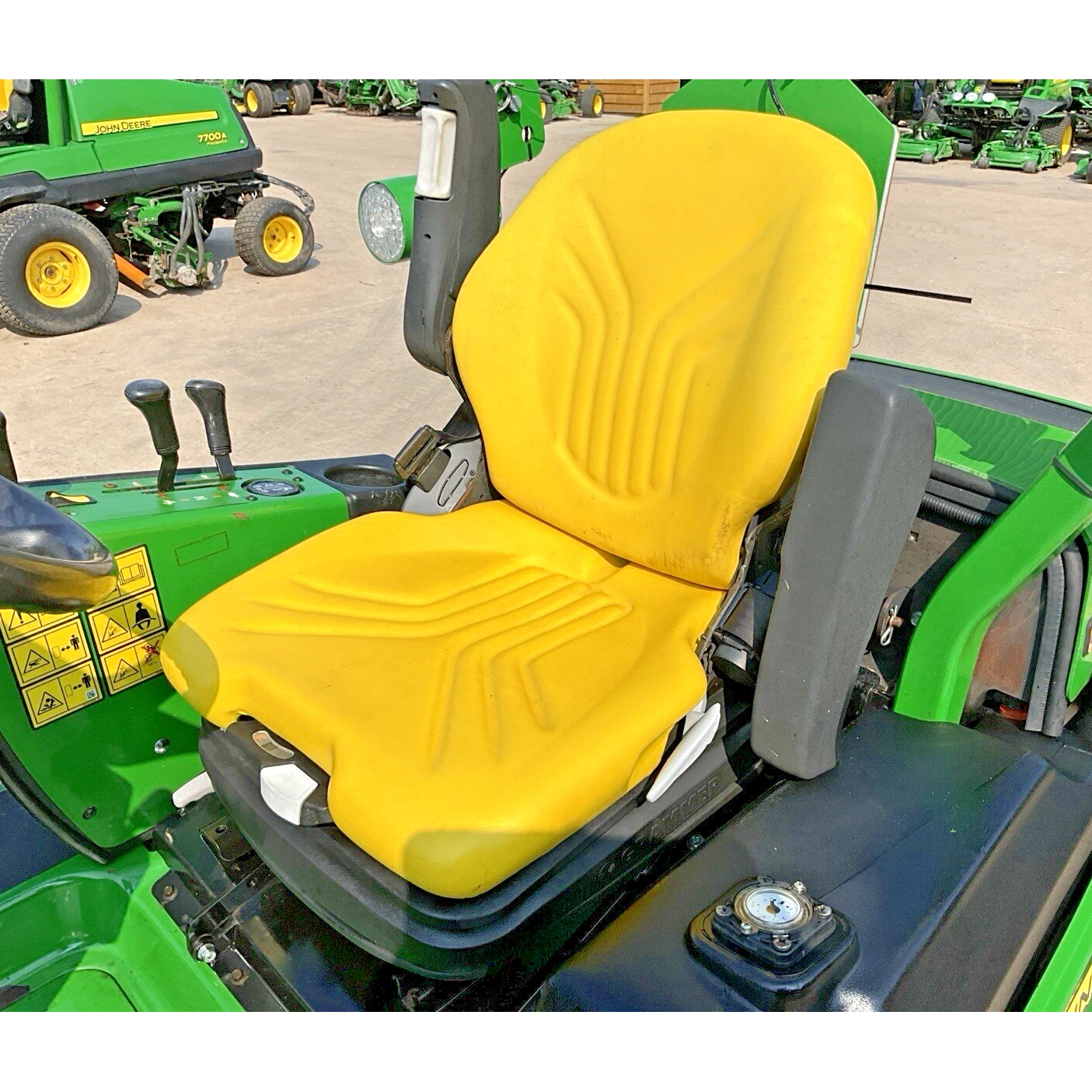 2018 JOHN DEERE 1580