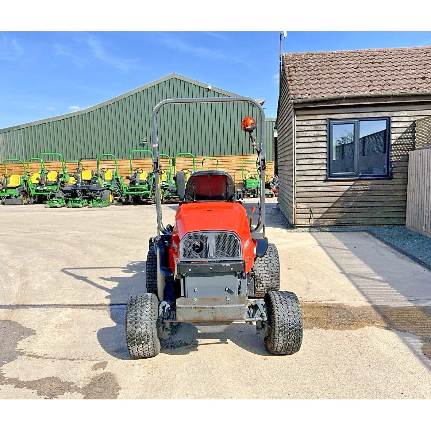 2018 KUBOTA F3890 WITH 2023 MUTHING FLAIL