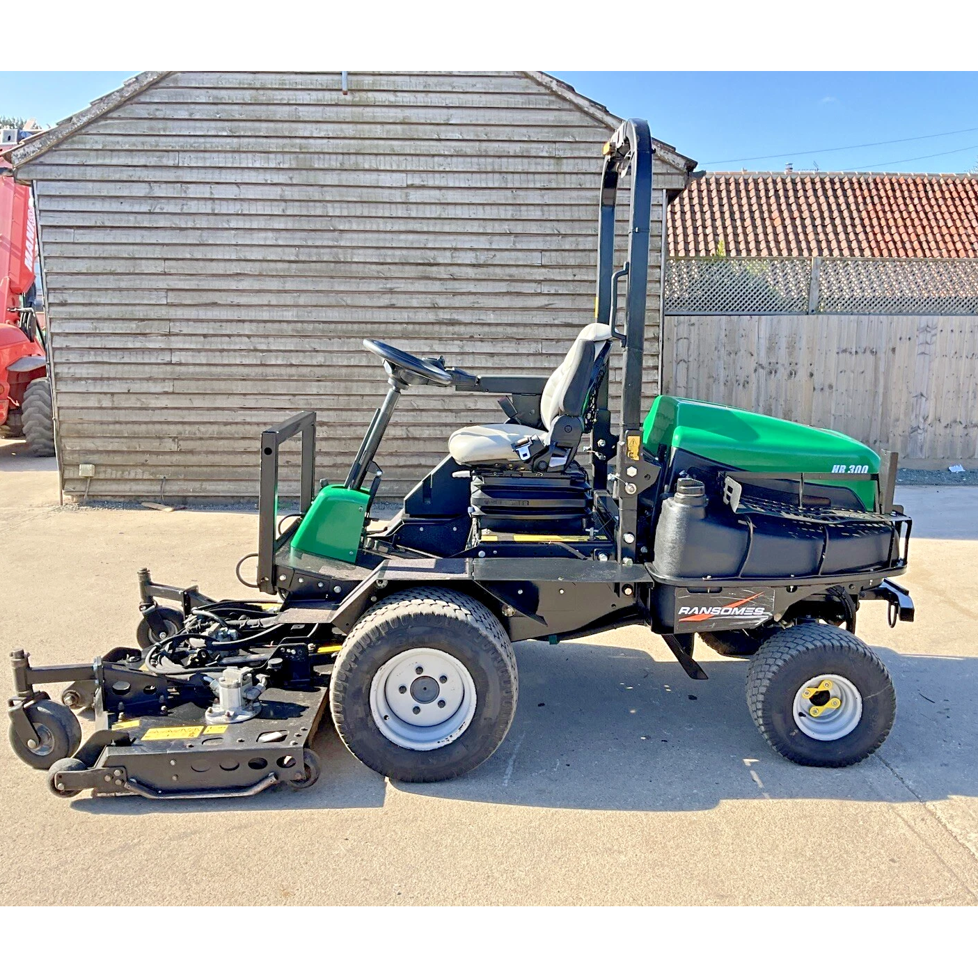 2018 RANSOMES HR300 1716