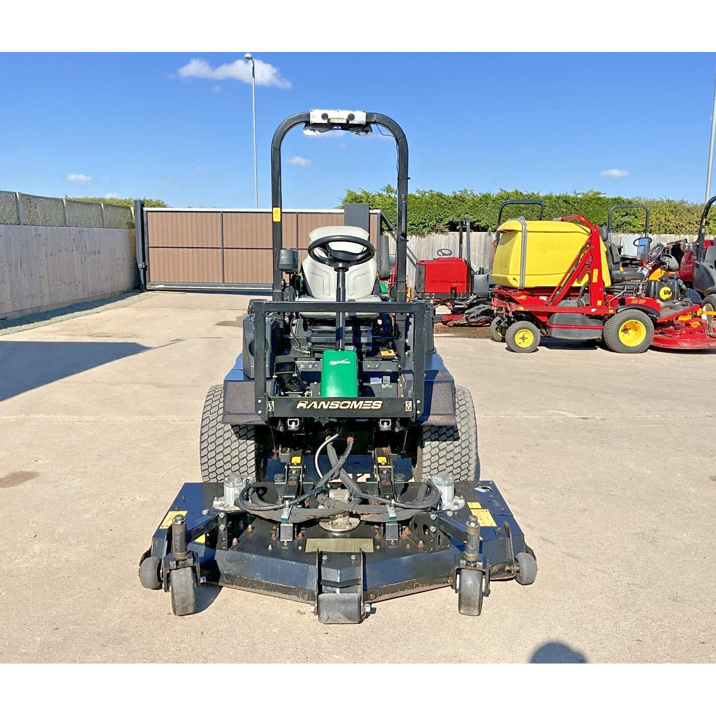 2018 RANSOMES HR300 1716