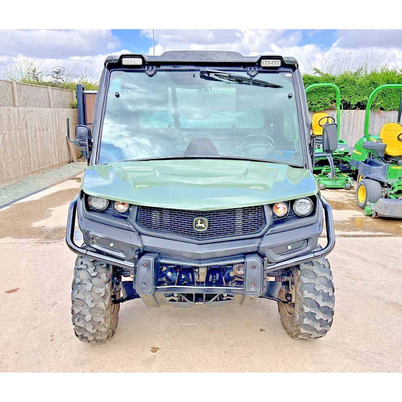 2018 ROAD LEGAL JOHN DEERE 865M