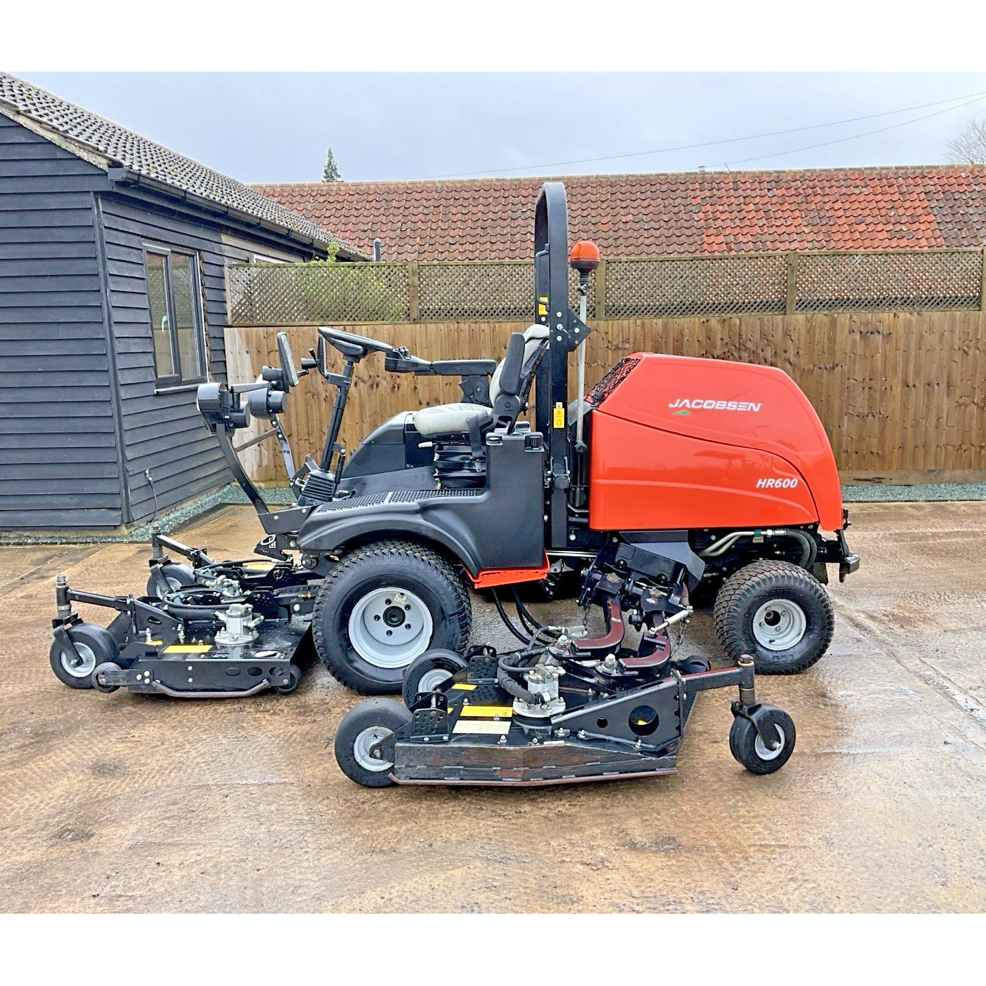 2019 JACOBSEN HR600