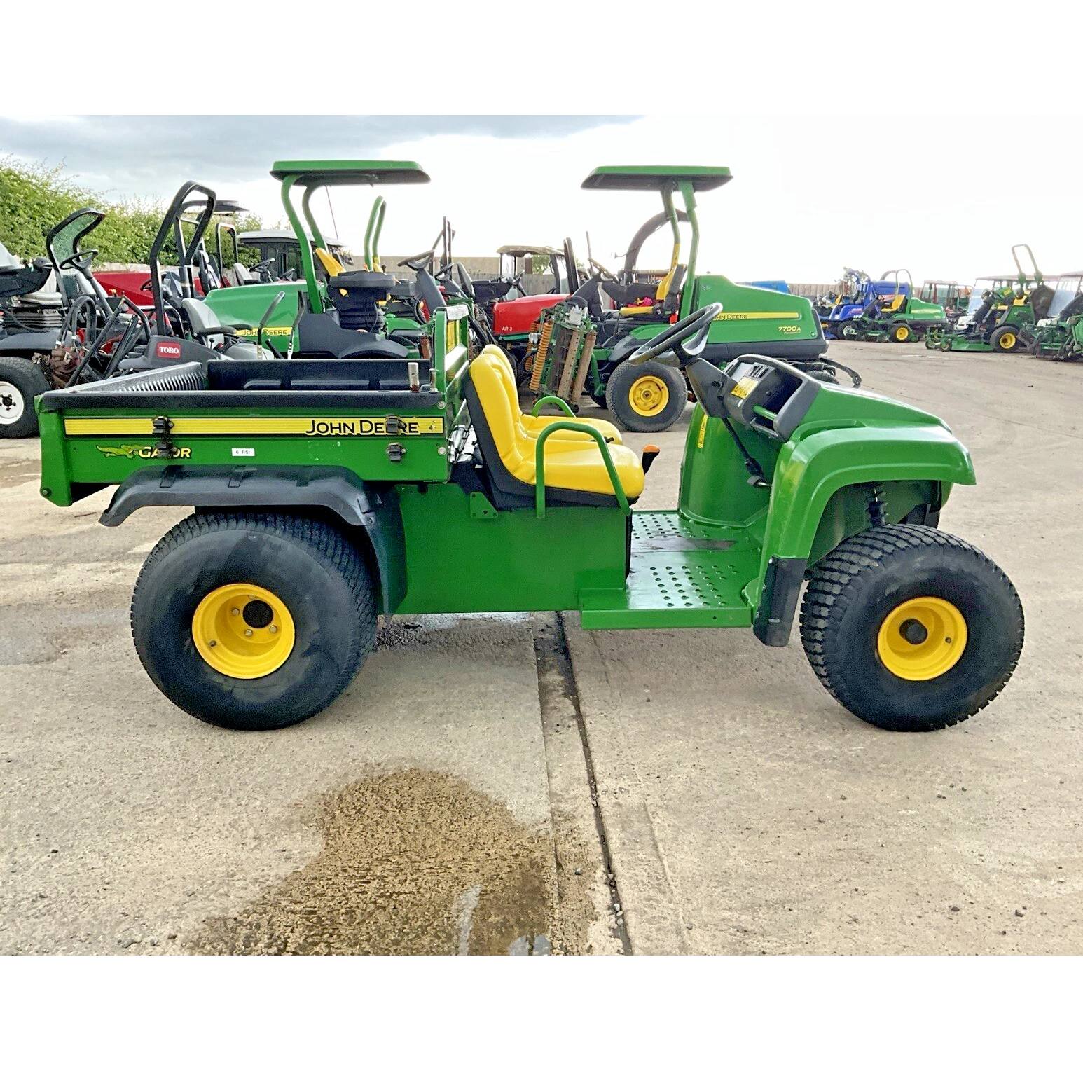 2019 JOHN DEERE 4X2 1952