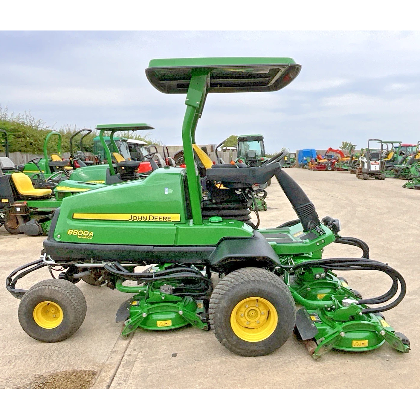 2019 JOHN DEERE 8800A