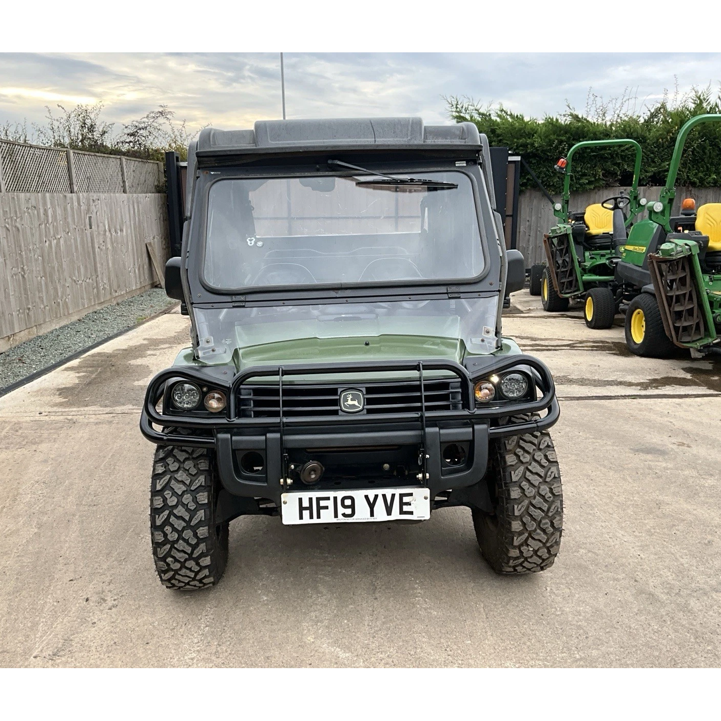 2019 JOHN DEERE XUV 855M S4