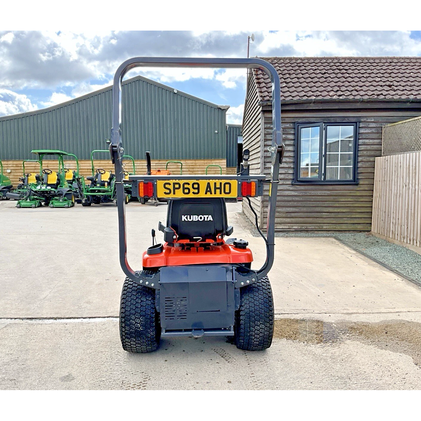 2019 KUBOTA GR2120