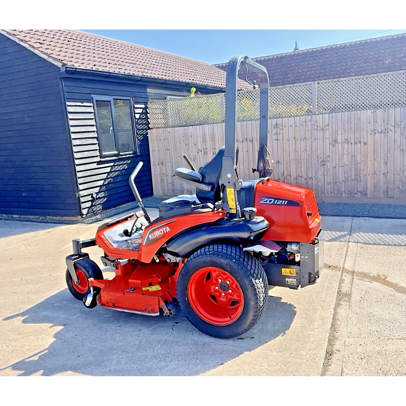 2019 KUBOTA ZD1211