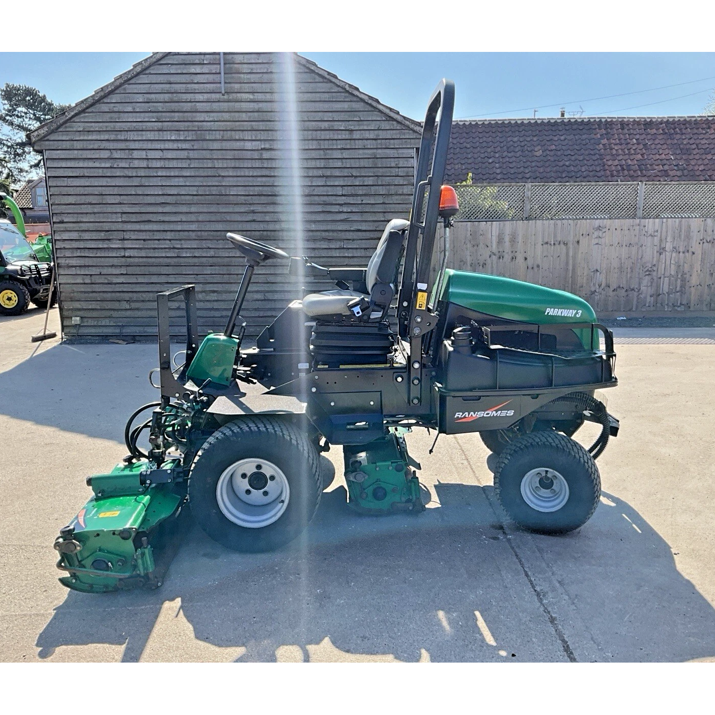 2019 RANSOMES PARKWAY 3