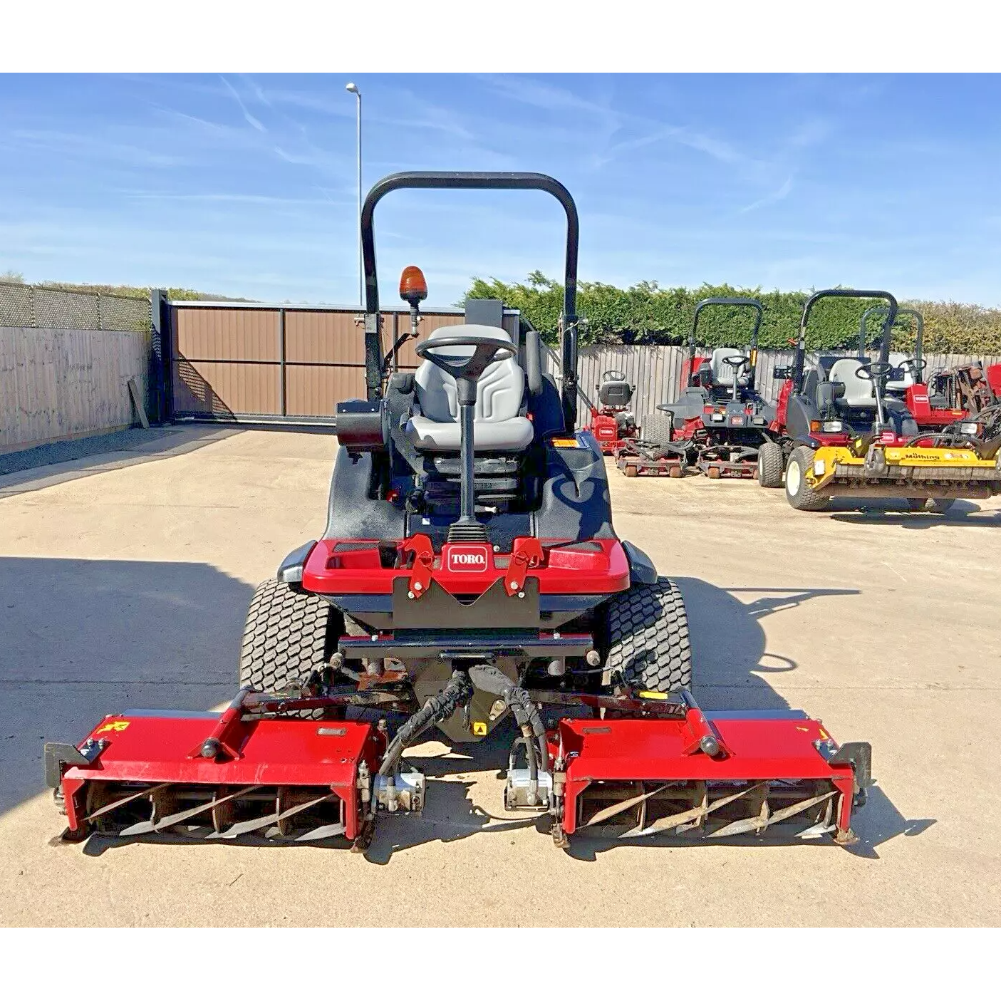 2019 TORO LT3340 831