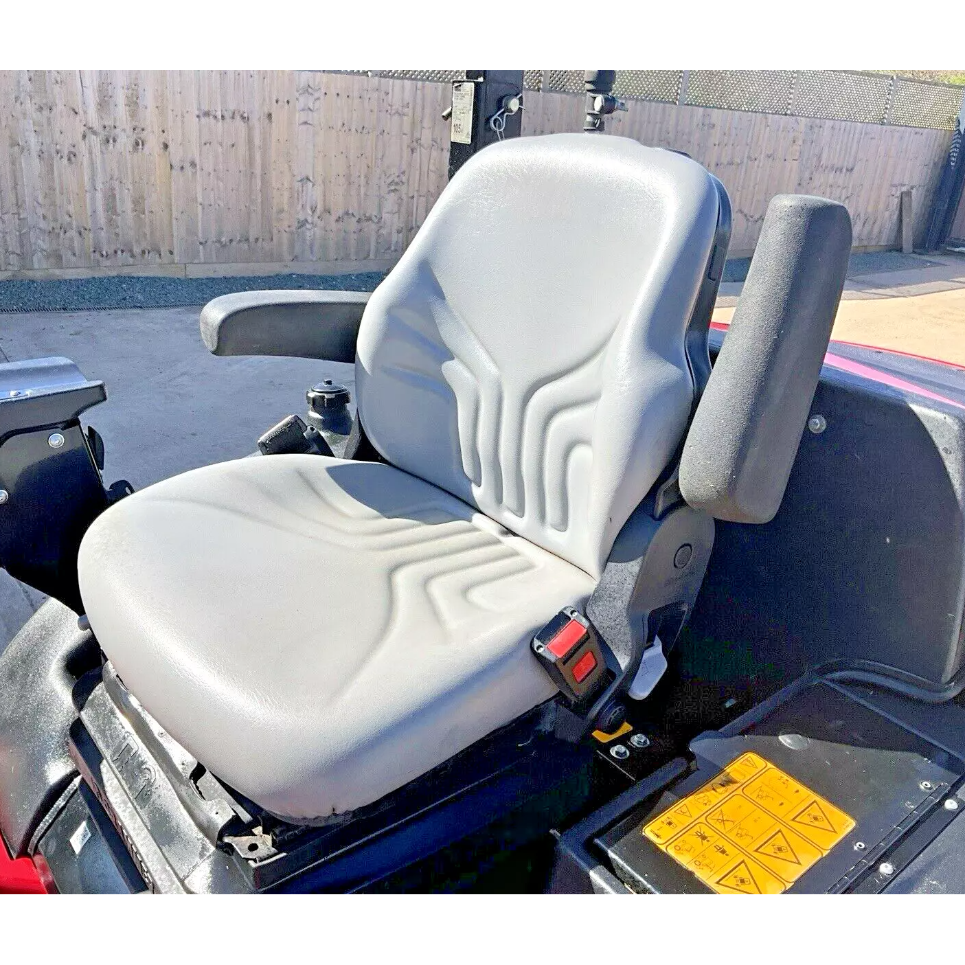 2019 TORO LT3340 831