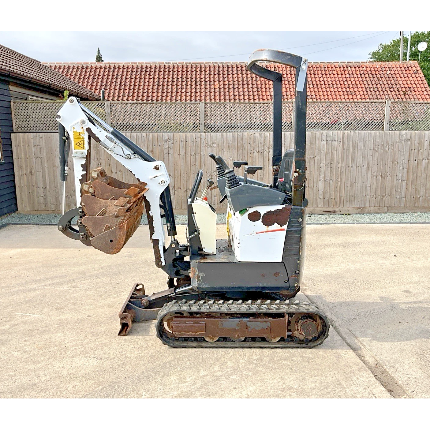 2020 BOBCAT E10Z