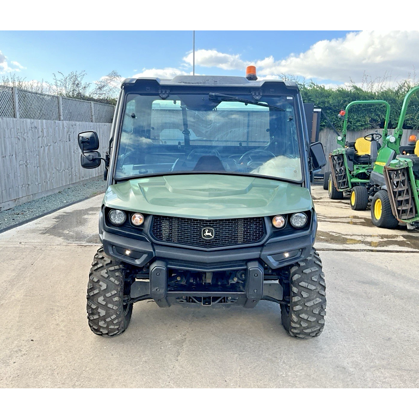 2020 ROAD LEGAL JOHN DEERE 865M