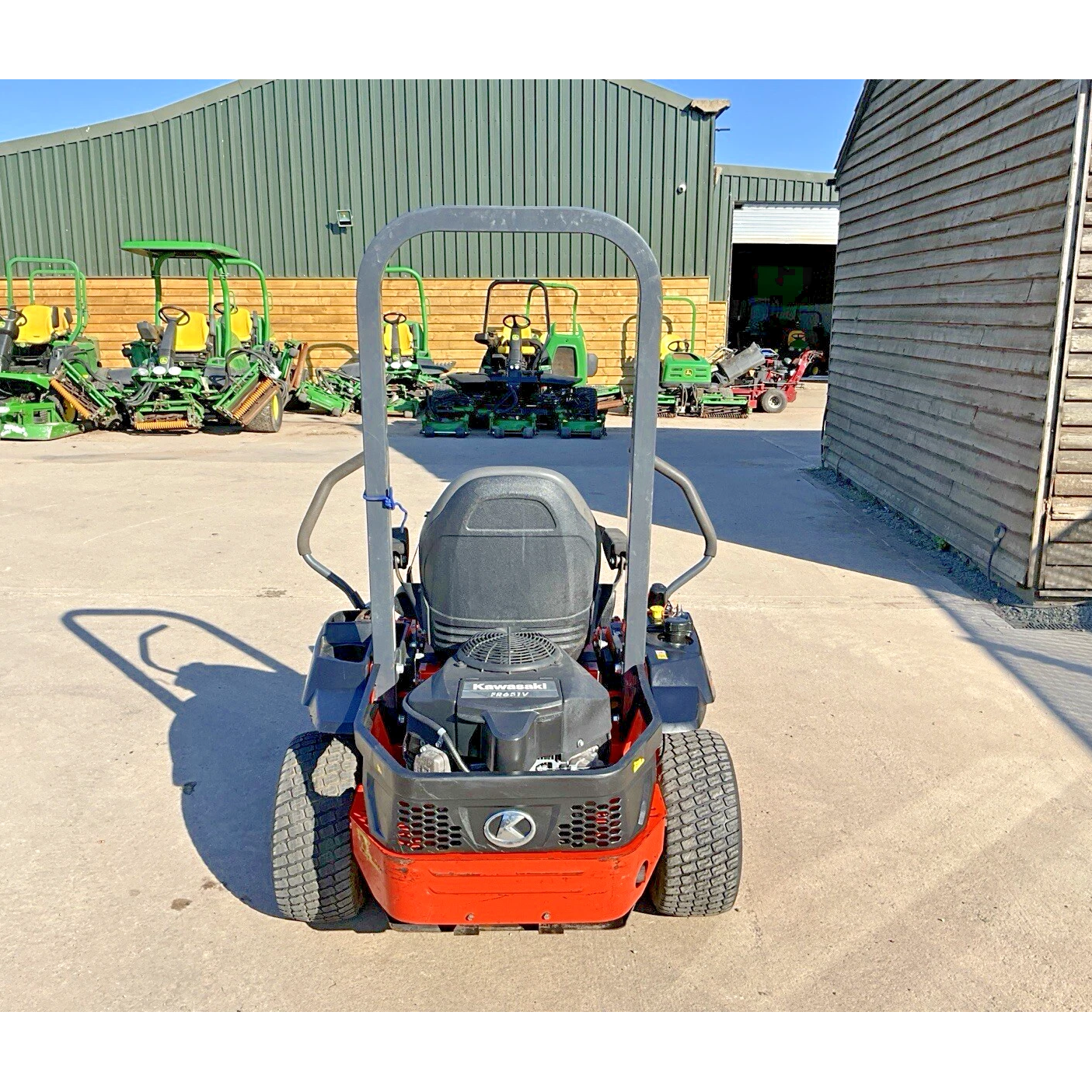 2021 KUBOTA Z122R