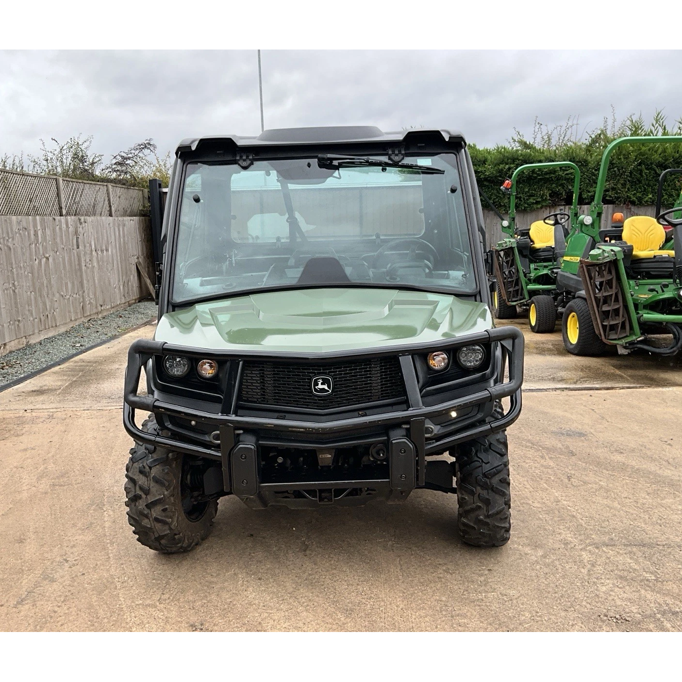 2021 ROAD LEGAL JOHN DEERE 865M