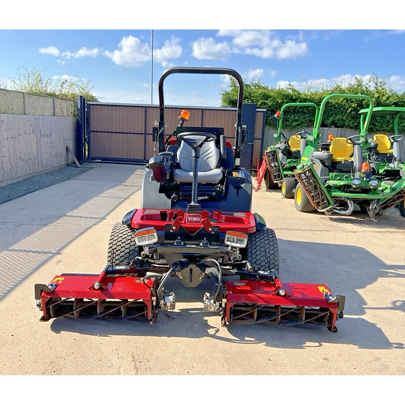2022 TORO LT3340 1765