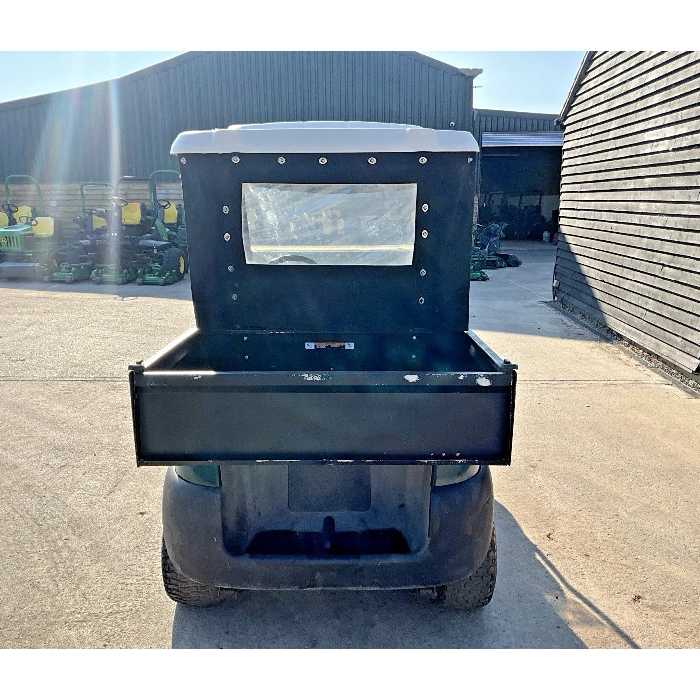 CLUBCAR PETROL GOLF BUGGY
