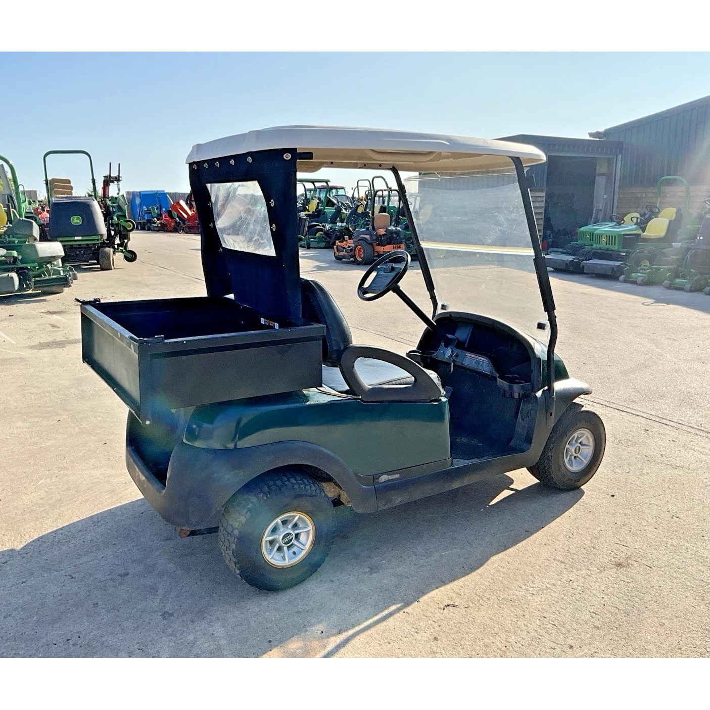 CLUBCAR PETROL GOLF BUGGY