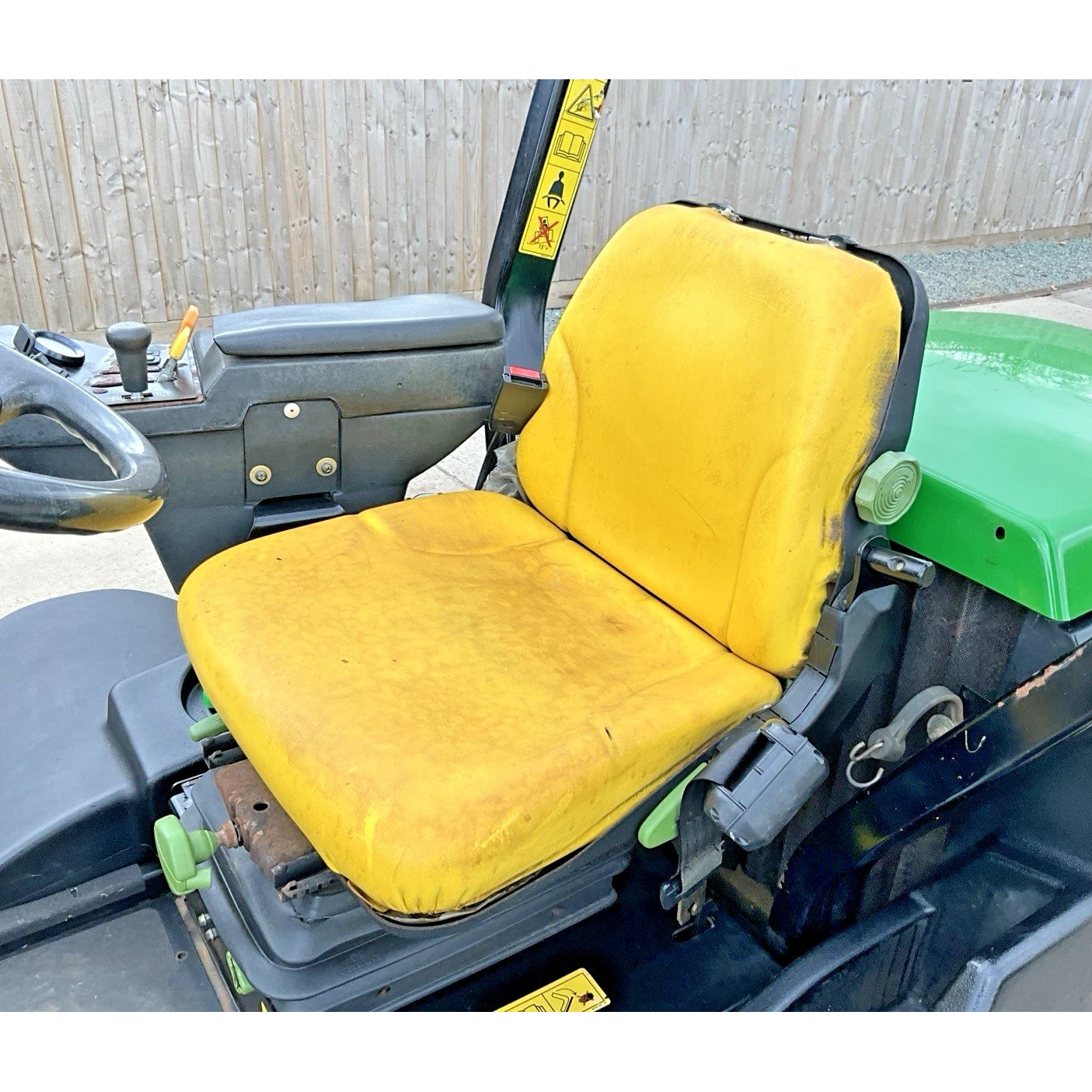 JOHN DEERE 3245C