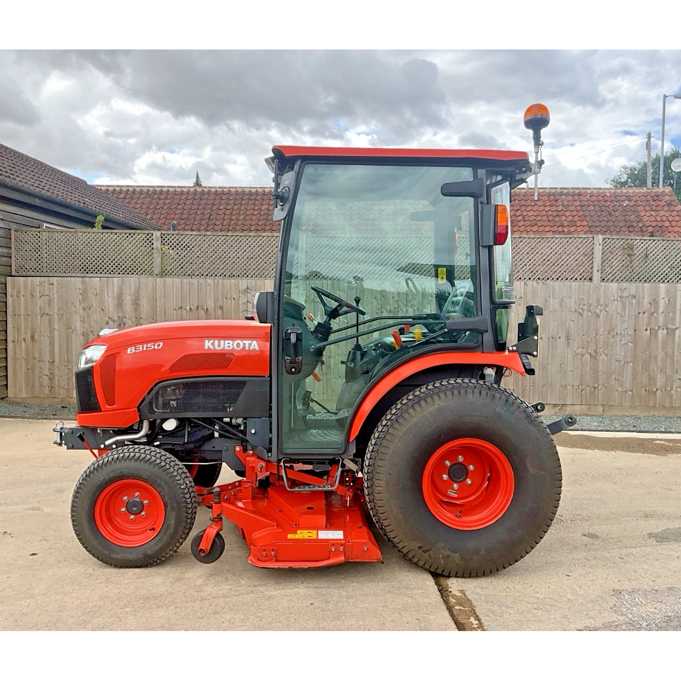 KUBOTA B3130