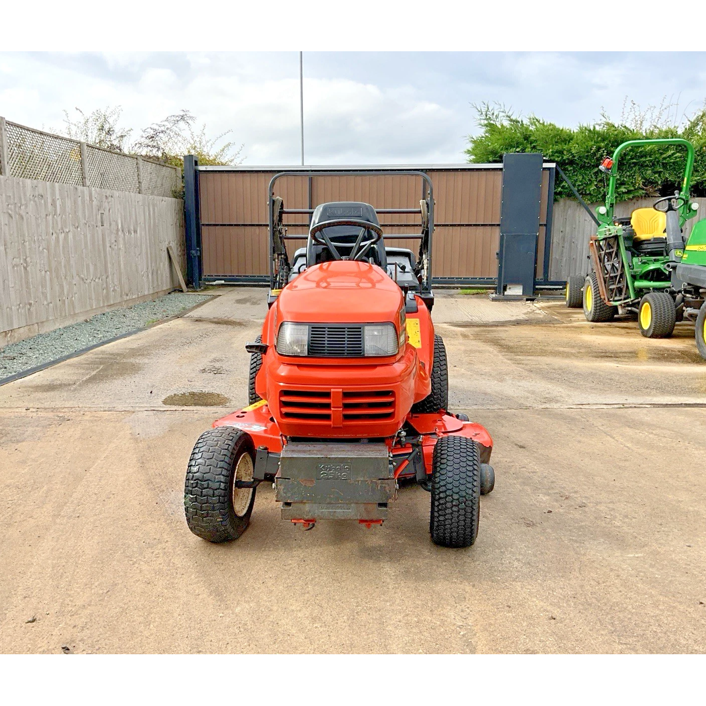 KUBOTA G21 HIGH TIP