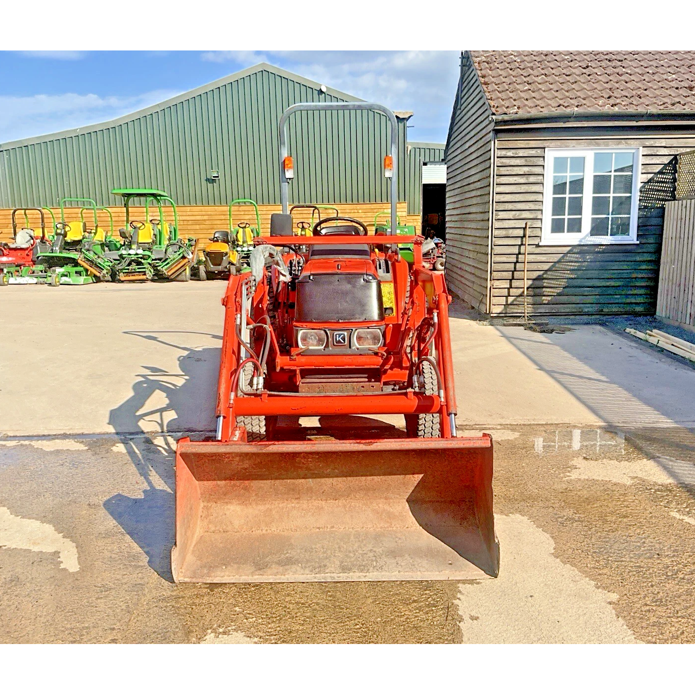 KUBOTA ST30 30HP