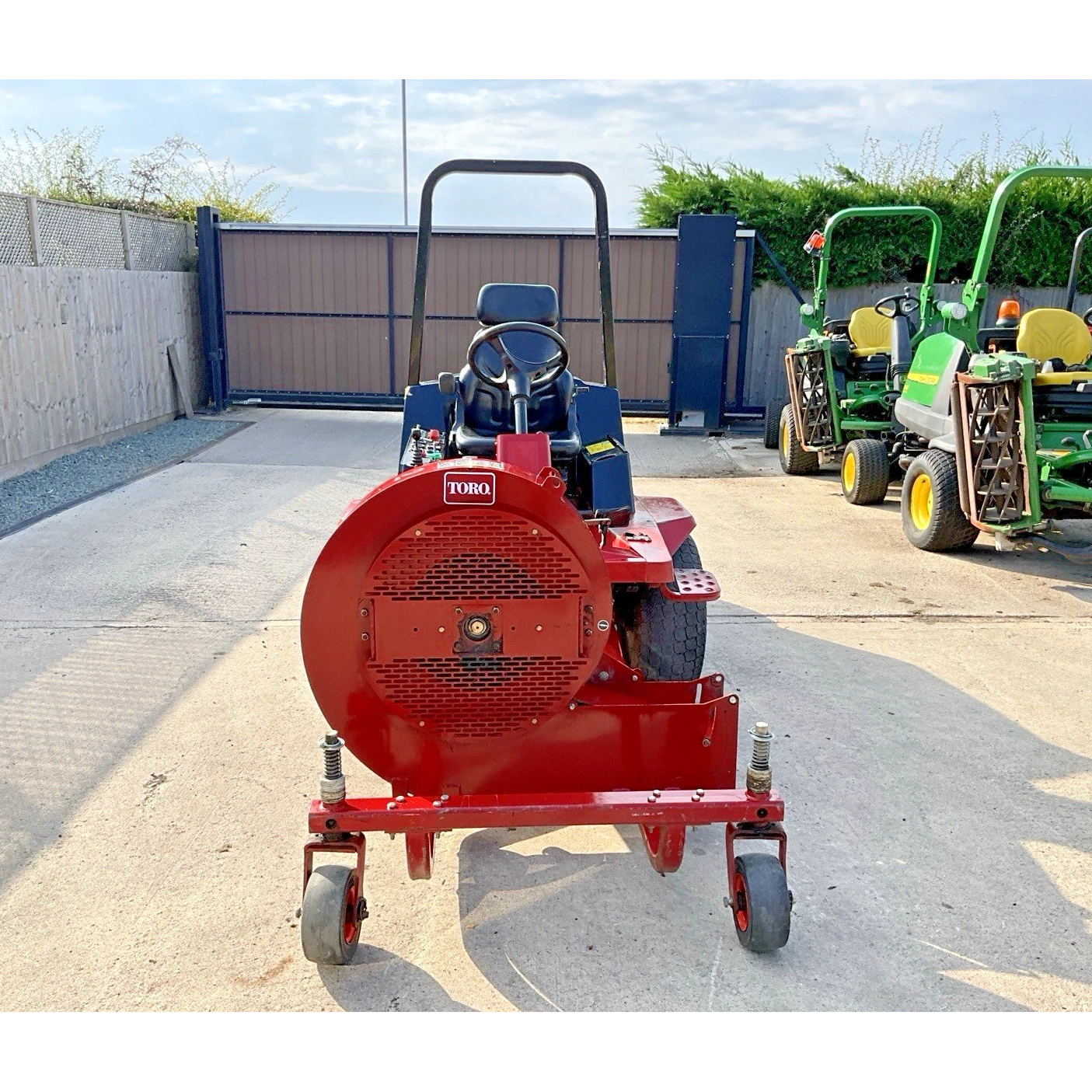 TORO GROUNDSMASTER 3000D