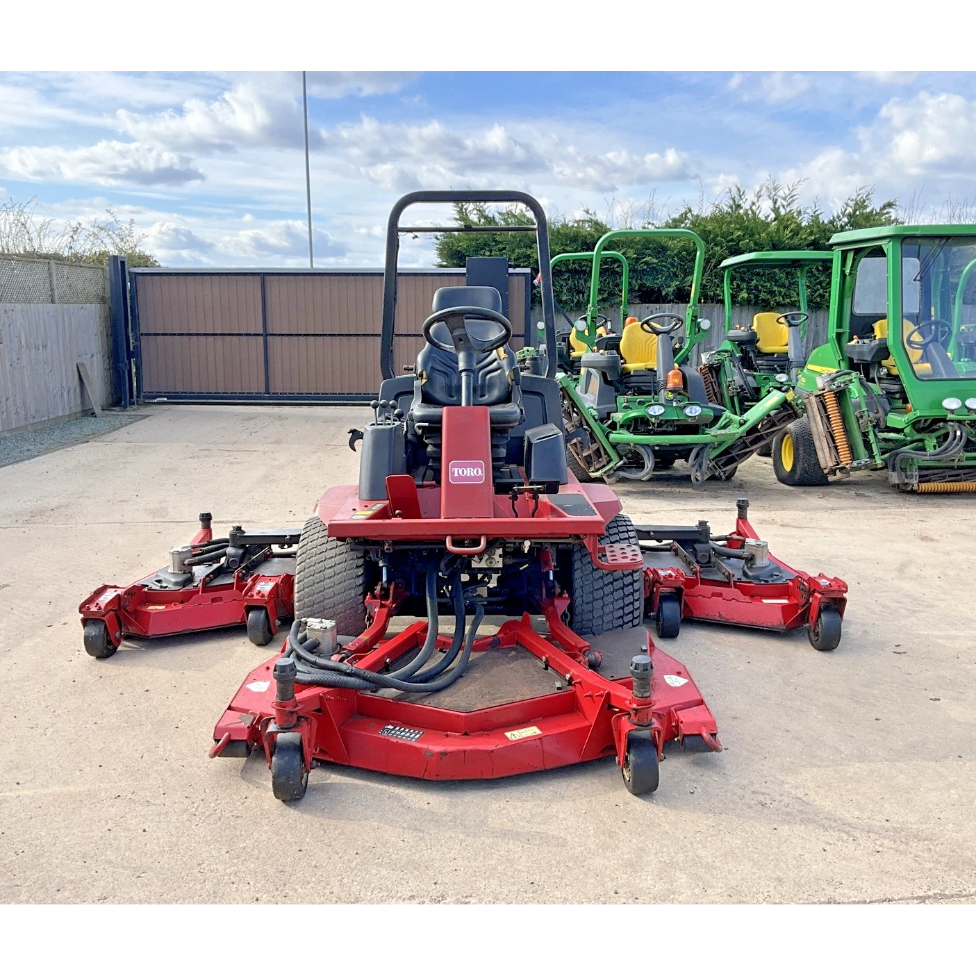 TORO GROUNDSMASTER 4000-D
