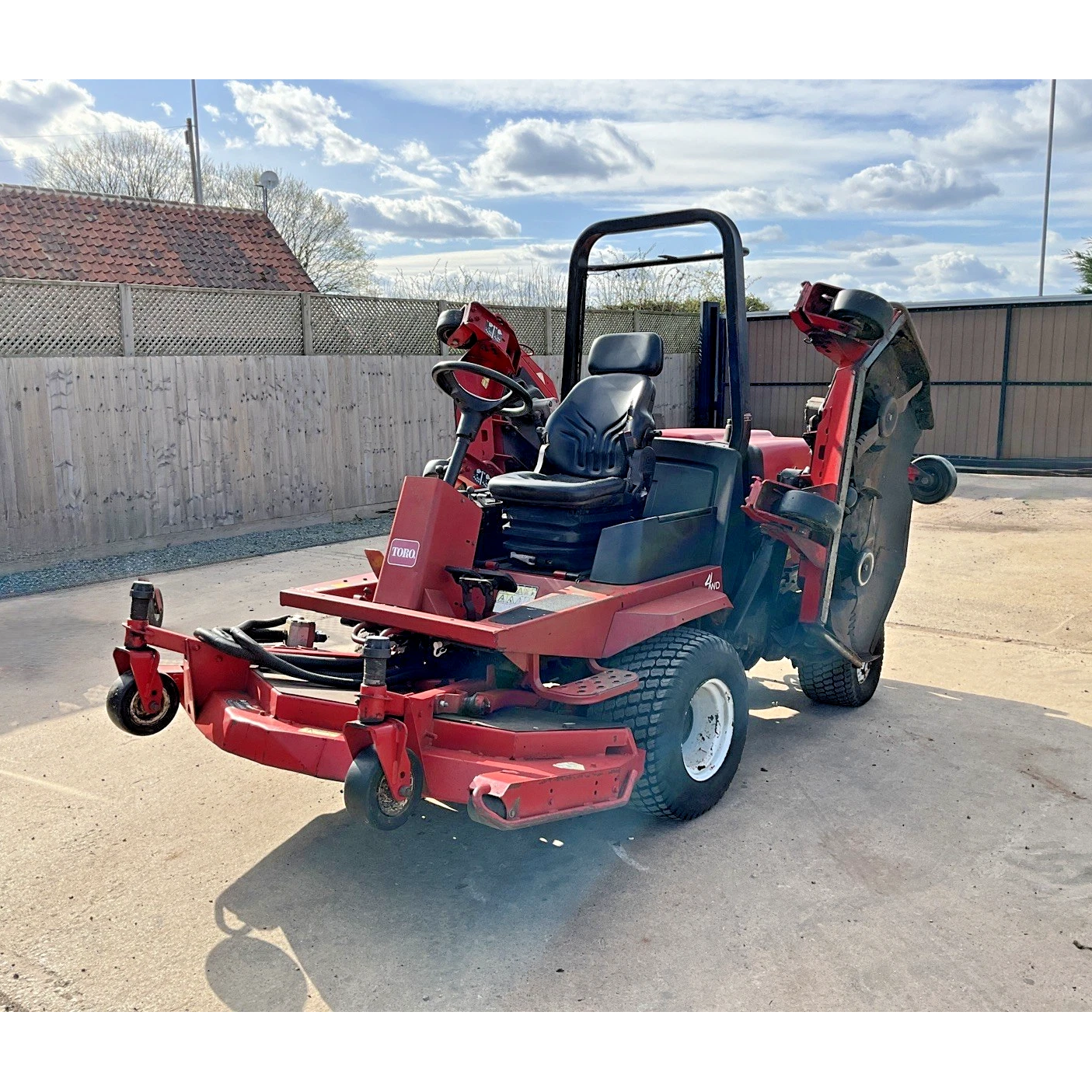 TORO GROUNDSMASTER 4000-D