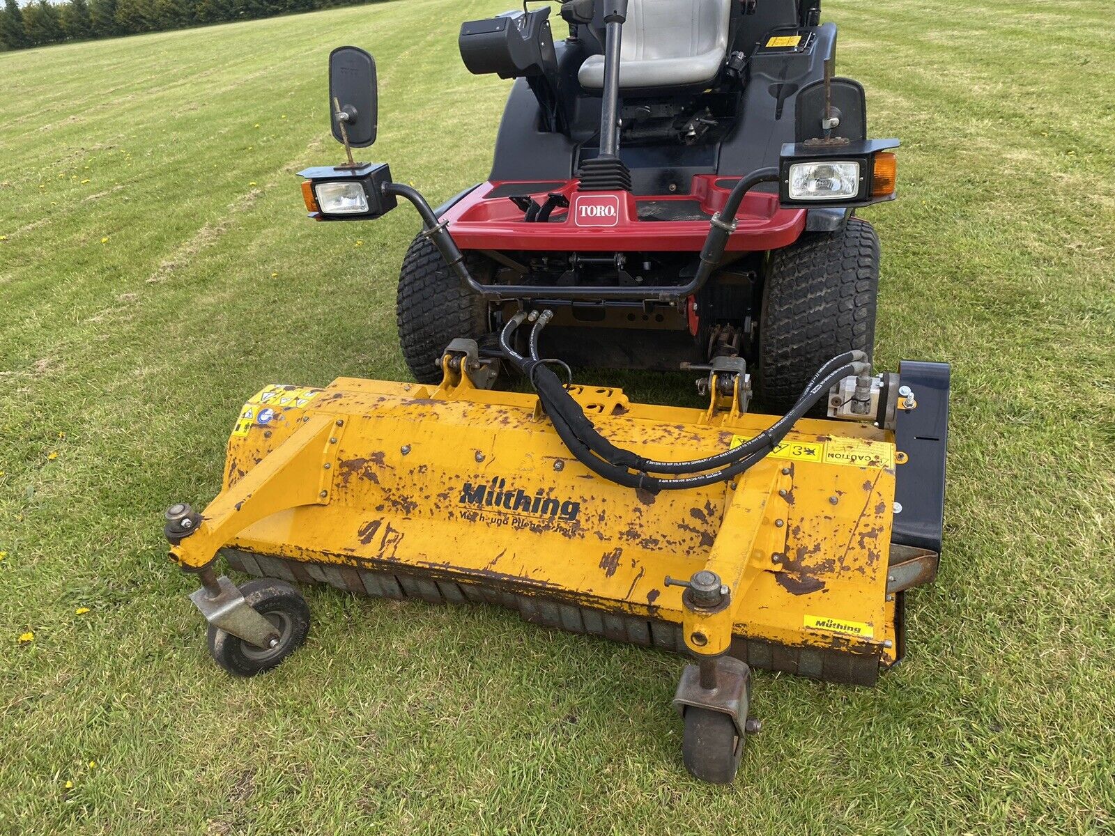 2016 TORO GROUNDMASTER 3400 OUTFRONT RIDE SIT ON MOWER FITTEDWITH MUTHING FLAIL 2