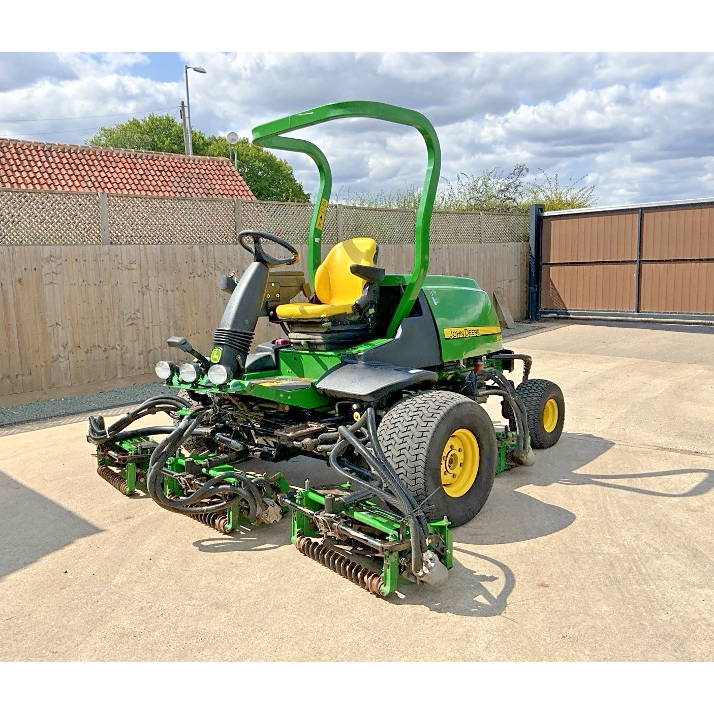 2008 JOHN DEERE 8700 5 GANG FAIRWAY LAWN MOWER