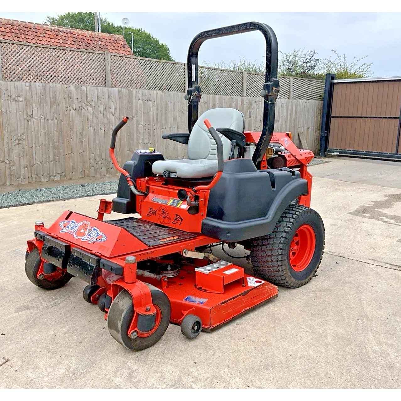 2010 BAD BOY 5200 CATERPILLAR DIESEL ZERO TURN RIDE ON LAWN MOWER | 1084HOURS