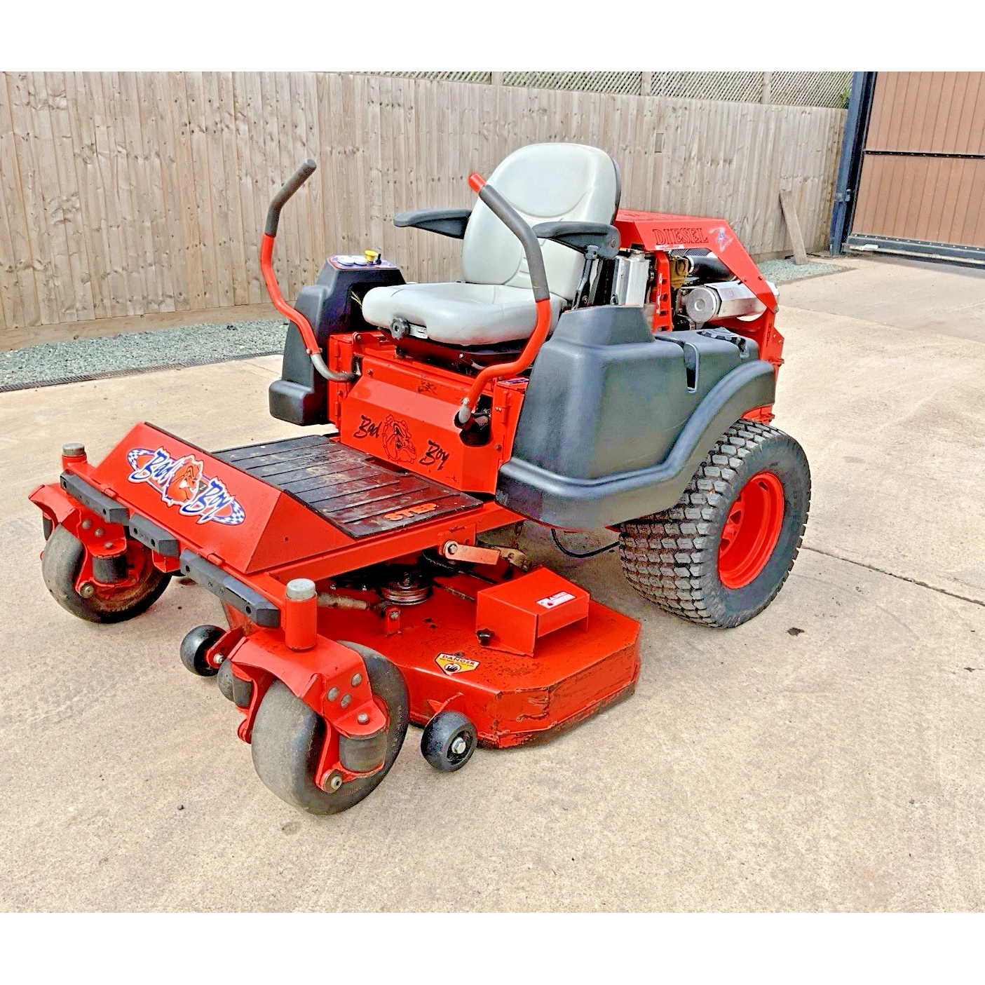 2010 BAD BOY 5200 CATERPILLAR DIESEL ZERO TURN RIDE ON LAWN MOWER | 505 HOURS