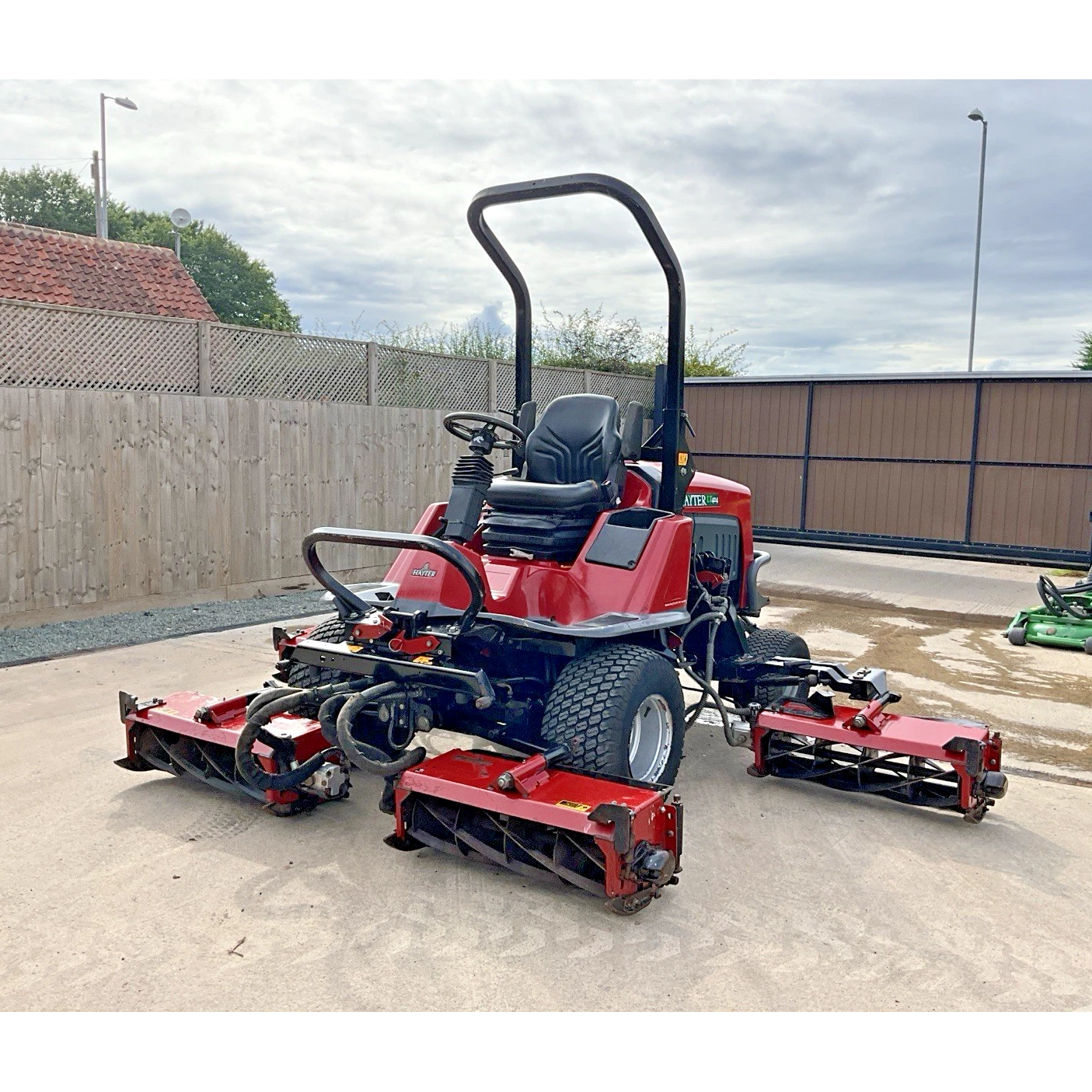 2011 TORO HAYTER LT4240 5 GANG CYLINDER RIDE ON LAWN MOWER