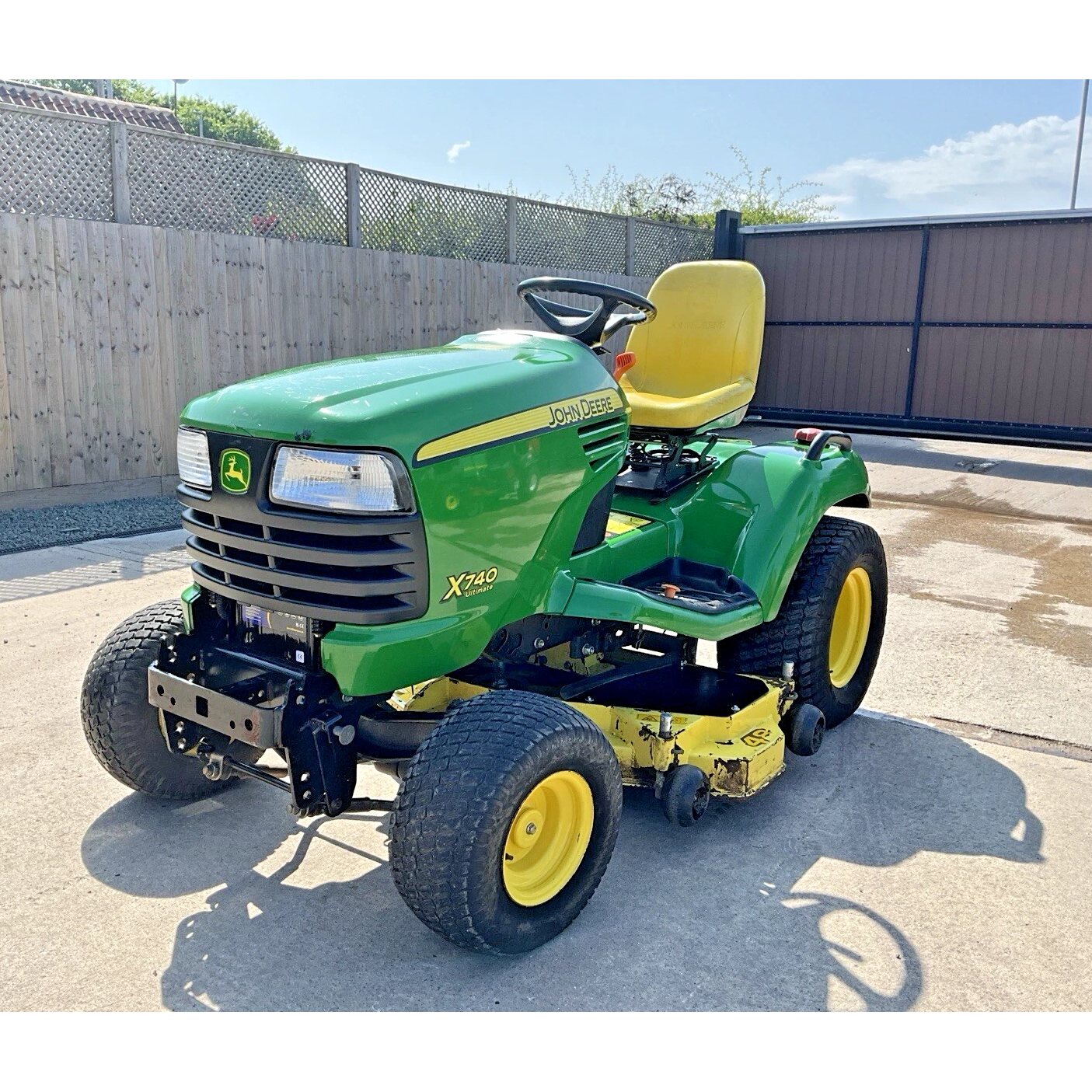 2012 JOHN DEERE X740 DIESEL RIDE ON LAWN MOWER