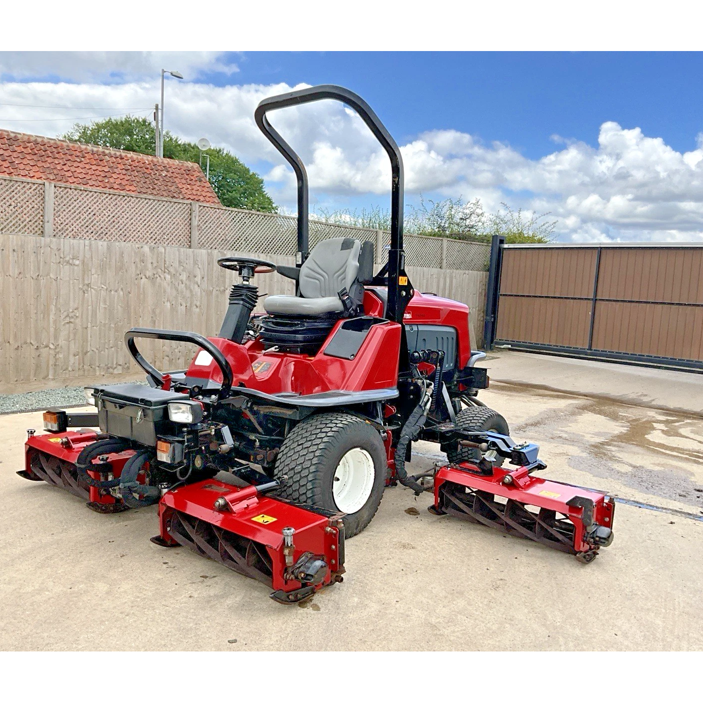 2015 TORO HAYTER LT4240 5 GANG CYLINDER RIDE ON MOWER
