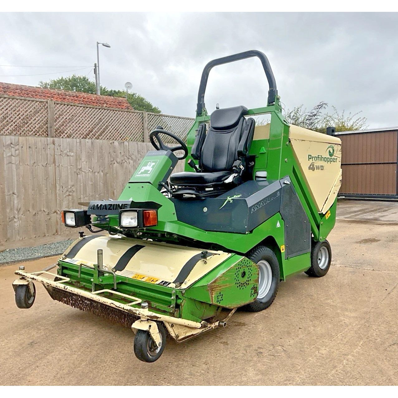 2016 AMAZONE PROFIHOPPER DIESEL OUTFRONT FLAIL COLLECTOR RIDE ON LAWN MOWER