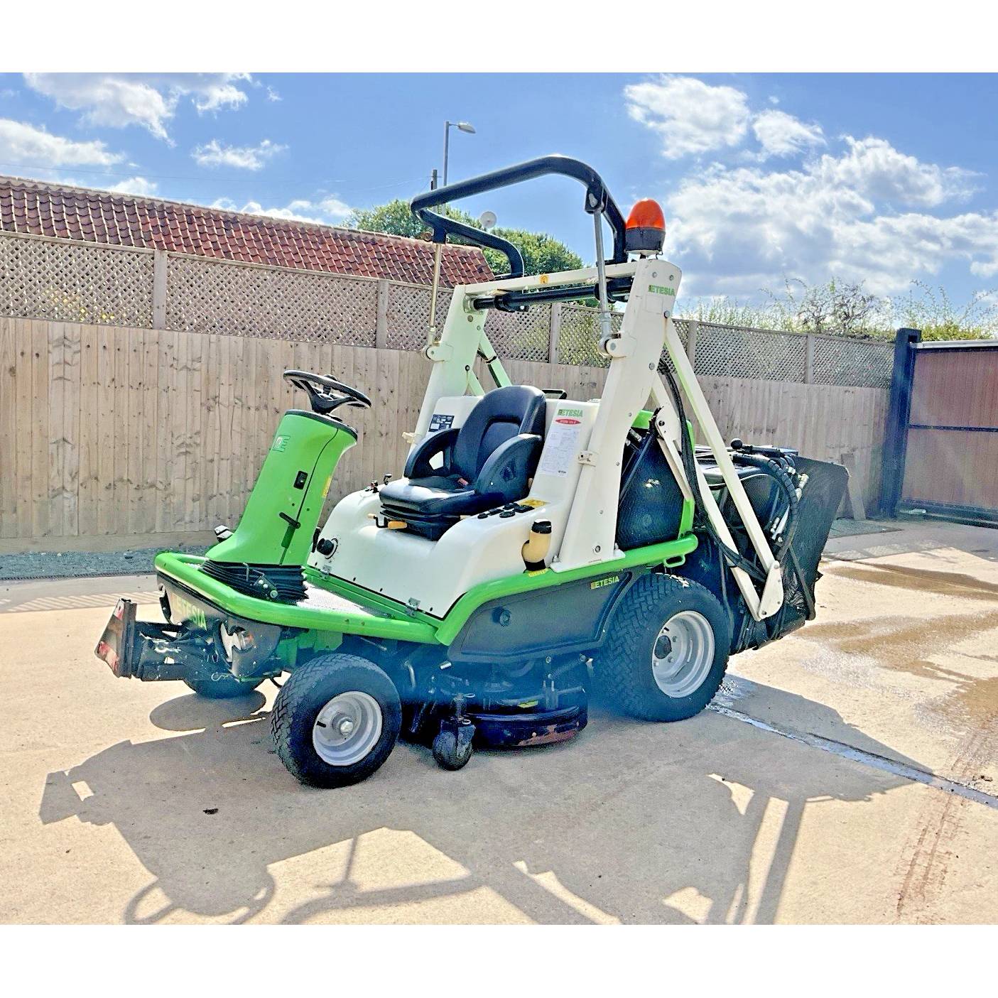 2016 ETESIA 124D HIGH TIP DIESEL RIDE ON LAWN MOWER