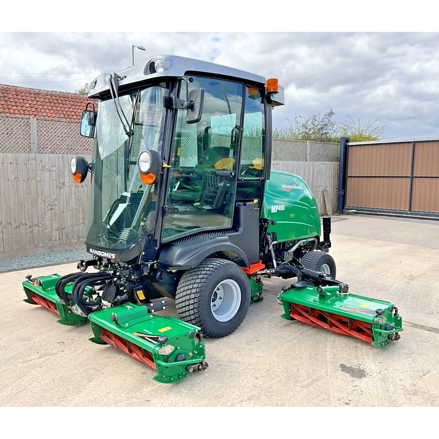 2016 RANSOMES MP495 5 GANG CYLINDER WIDE AREA RIDE ON LAWN MOWER